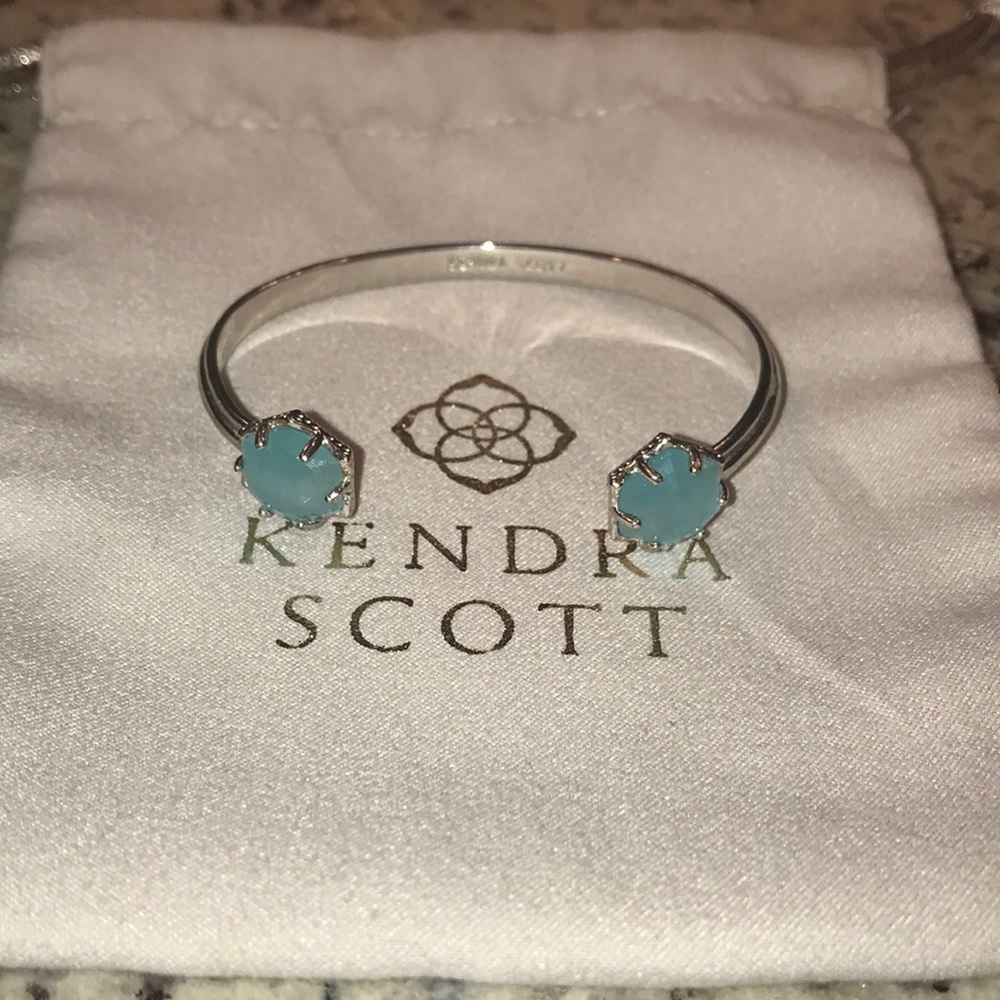 Kendra Scott bracelet